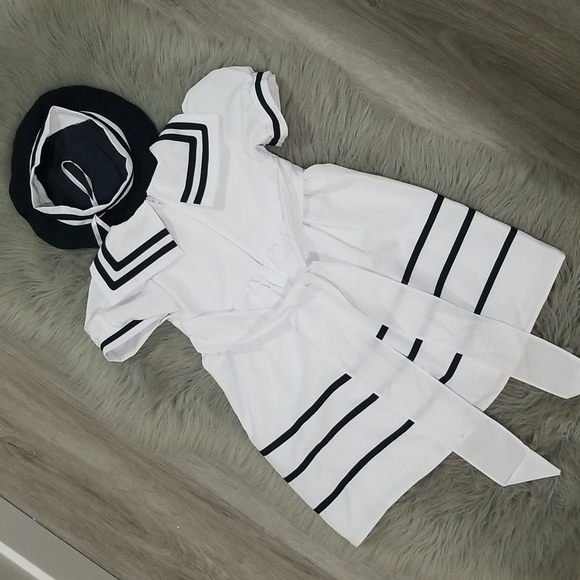 Captain's dress - Picture 4 of 6